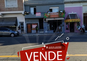 VENDE IMPORTANTE PROPIEDAD EN CALLE GUALEGUAYCHU